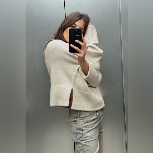 Zara Knit Sweater With Piping - Picture 3 of 14